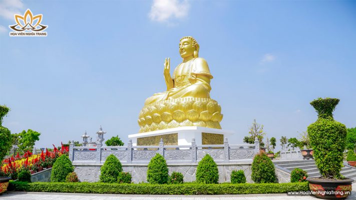 Tượng Phật Vàng Cao 18m