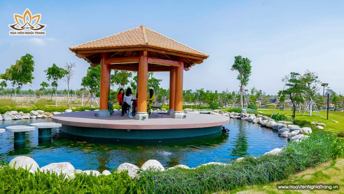 Hồ cá koi vũ môn